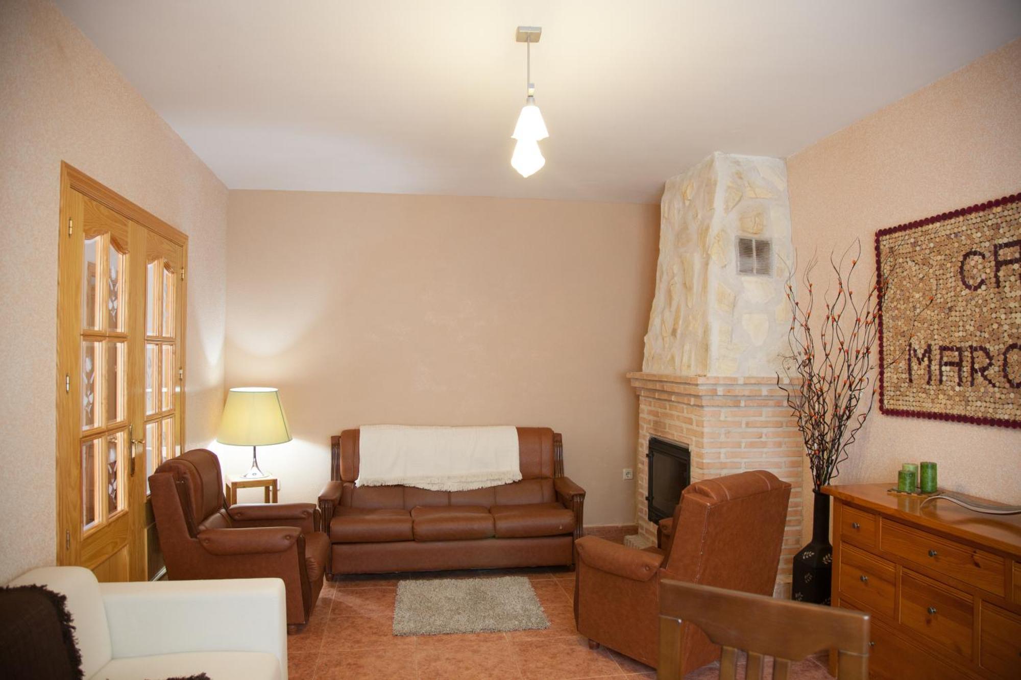 Casa Rural Marchena Navahermosa  エクステリア 写真
